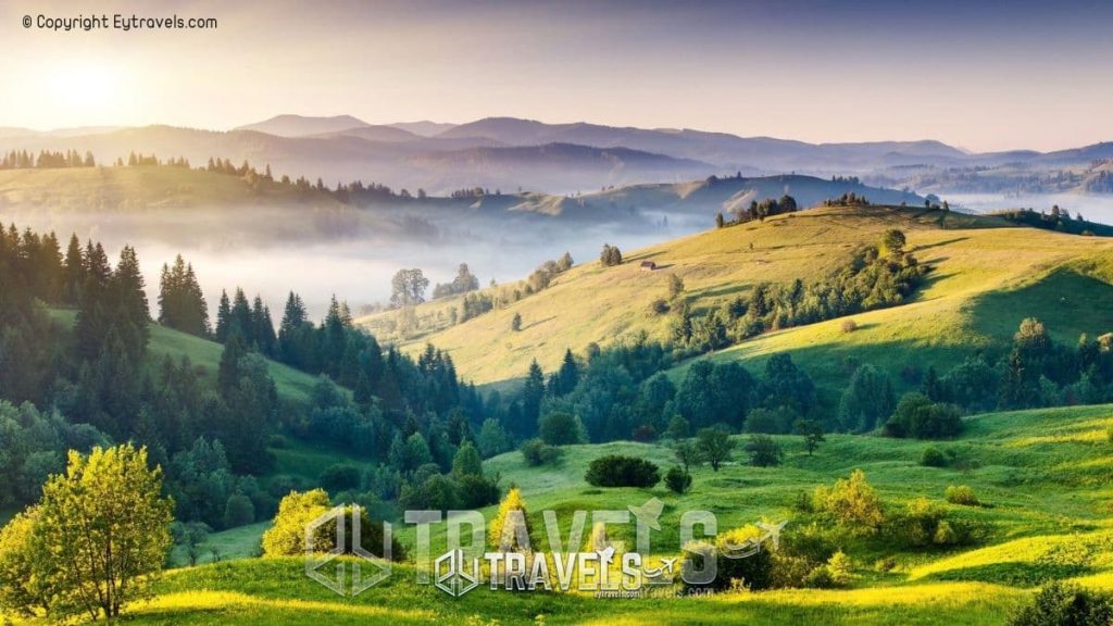 Top 10 Most Beautiful Tourist Places In India 9 top-10-most-beautiful-tourist-places-in-india-The-Mahabaleshwar-hills-eytravels